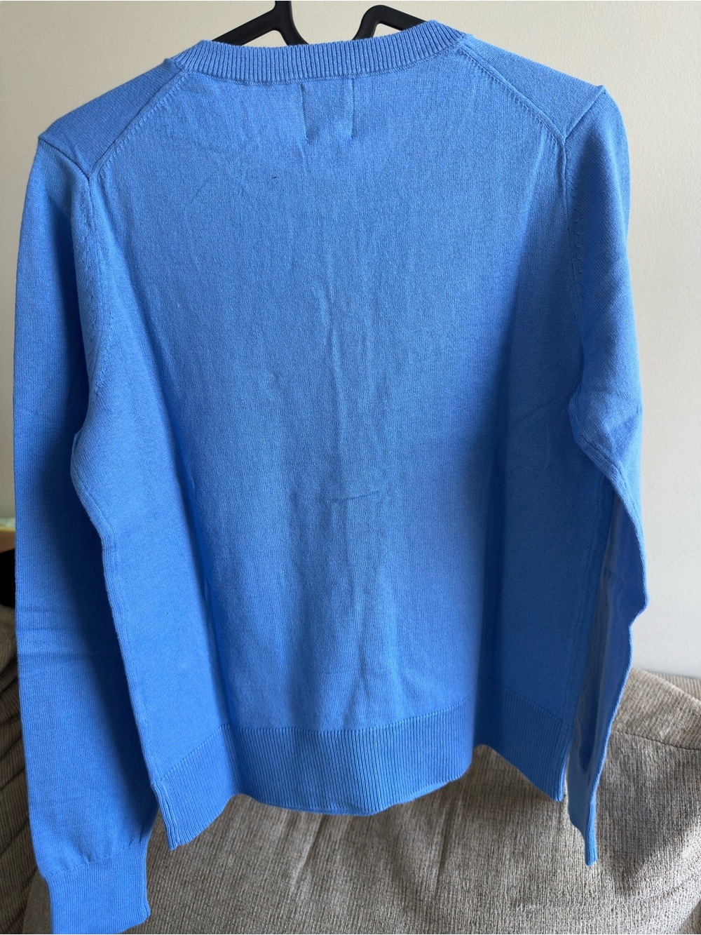 GAP NWT 100% Cotton Crewneck Button Cardigan Blue - Picture 2 of 4